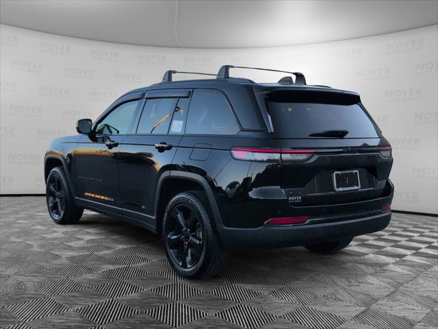 2023 Jeep Grand Cherokee Altitude 4x4 2023 Jeep Grand Cherokee Altitude 4x4