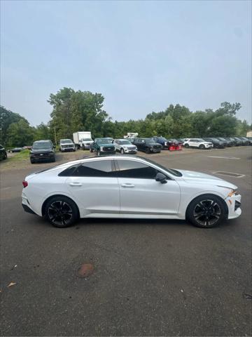 2021 Kia K5 GT-Line 2021 Kia K5 GT-Line