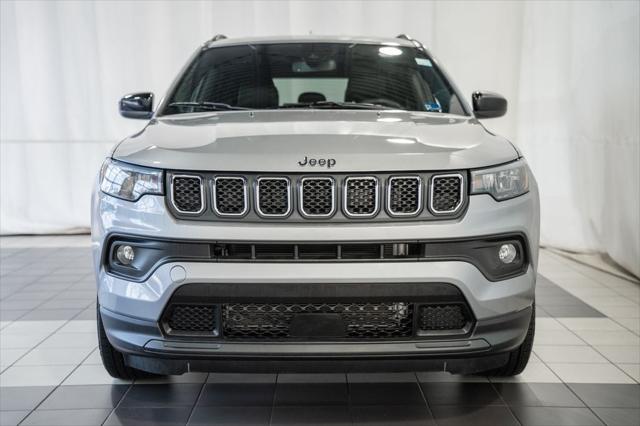 2023 Jeep Compass Latitude Lux FWD