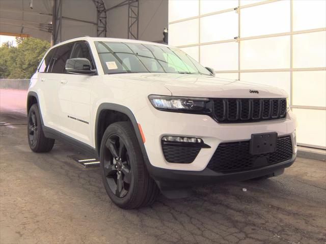 2023 Jeep Grand Cherokee Limited 4x4 2023 Jeep Grand Cherokee Limited 4x4