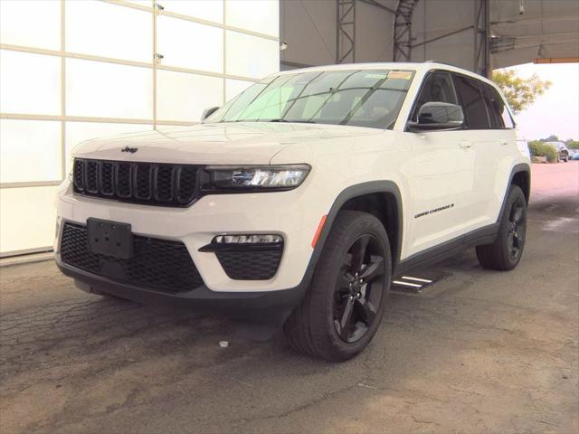 2023 Jeep Grand Cherokee Limited 4x4 2023 Jeep Grand Cherokee Limited 4x4