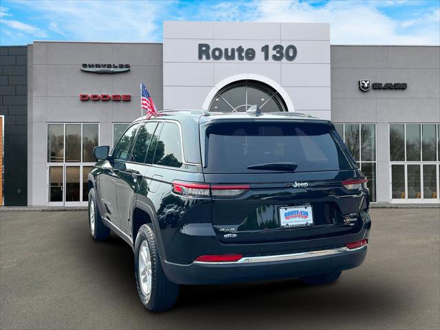 2023 Jeep Grand Cherokee Laredo 4x4 2023 Jeep Grand Cherokee Laredo 4x4