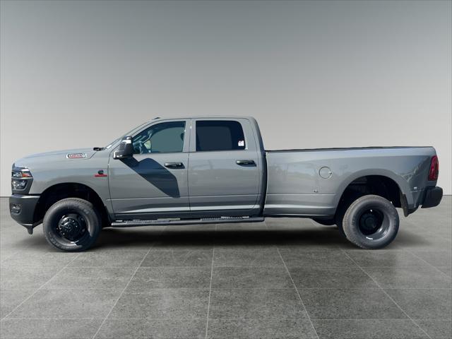 2026 RAM Ram 3500 RAM 3500 TRADESMAN CREW CAB 4X4 8 BOX