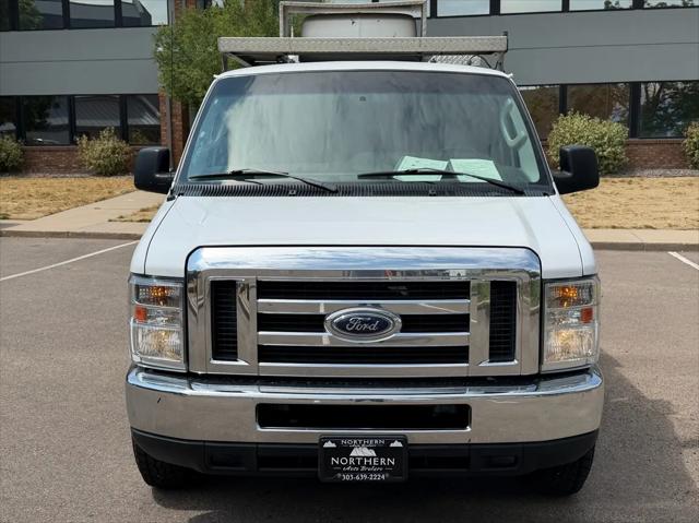 2011 Ford E-350 Super Duty Commercial
