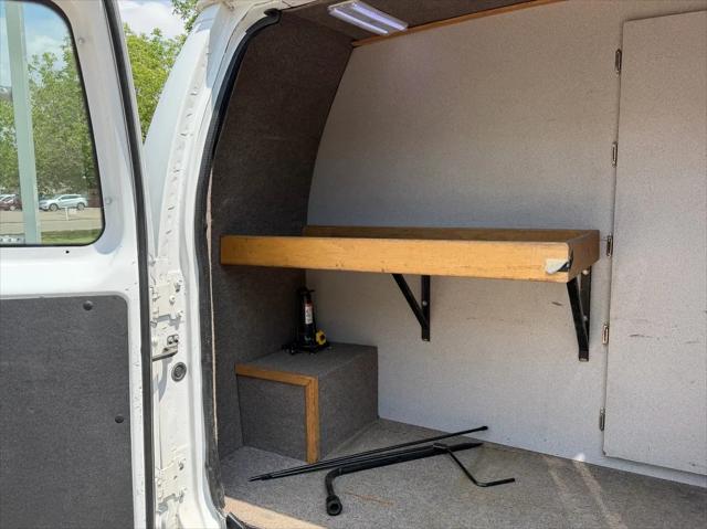 2011 Ford E-350 Super Duty Commercial