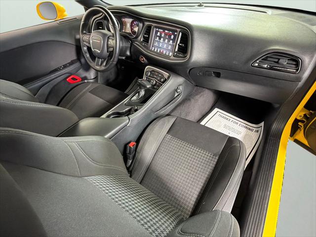 2017 Dodge Challenger SXT
