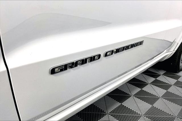 Used 2020 Jeep Grand Cherokee Overland 4x4 For Sale in Olive Branch, MS
