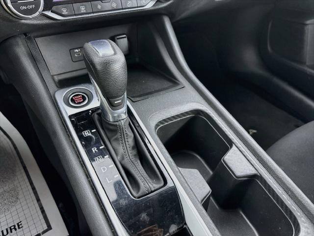 Used 2021 Nissan Sentra SV Xtronic CVT For Sale in Olive Branch, MS