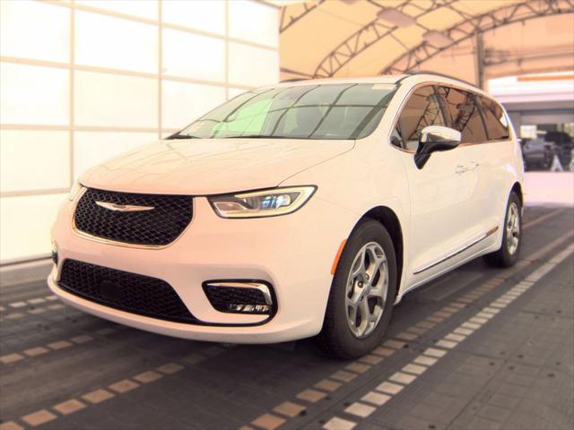 Used 2023 Chrysler Pacifica Limited For Sale in Millington, TN