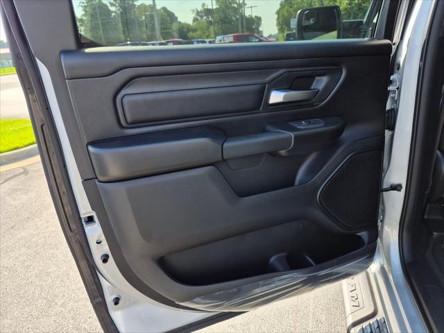 2026 Ram 1500 Express Crew Cab 4x4 57 Box