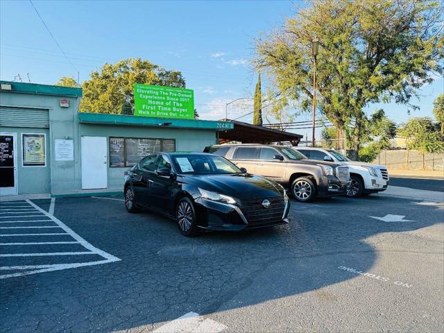2024 Nissan Altima SV FWD