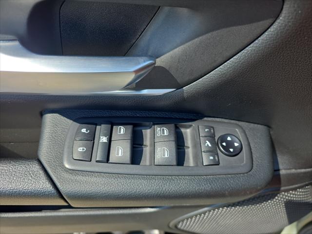 2021 Ram 1500 Big Horn Crew Cab 4x4 5'7" Box