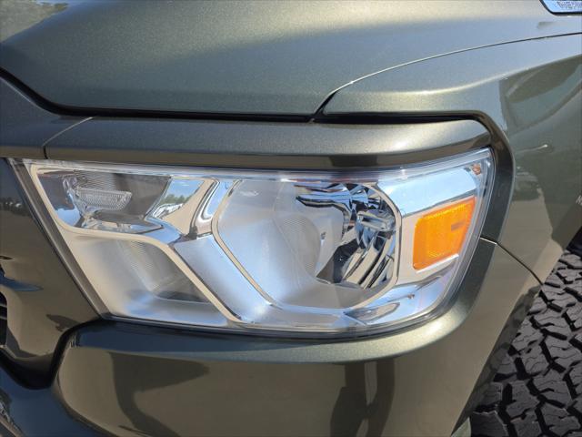 2021 Ram 1500 Big Horn Crew Cab 4x4 5'7" Box