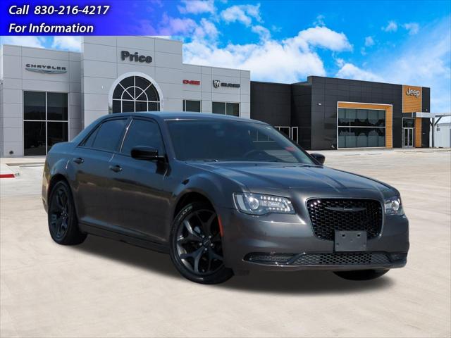 2023 Chrysler 300 Touring for sale in Floresville, TX