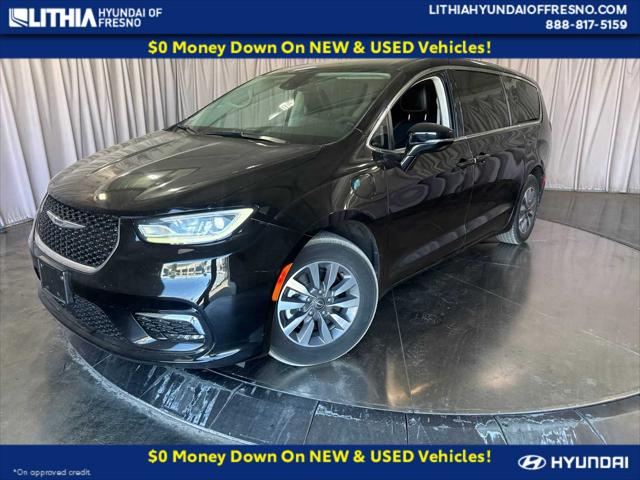 2024 Chrysler Pacifica Hybrid Select for sale in Fresno, CA
