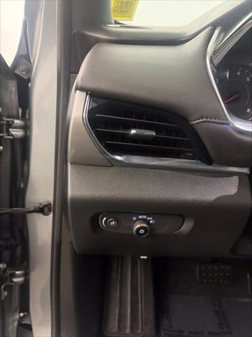 Used 2023 Chevrolet Traverse AWD LT Cloth For Sale in Cortland, NY