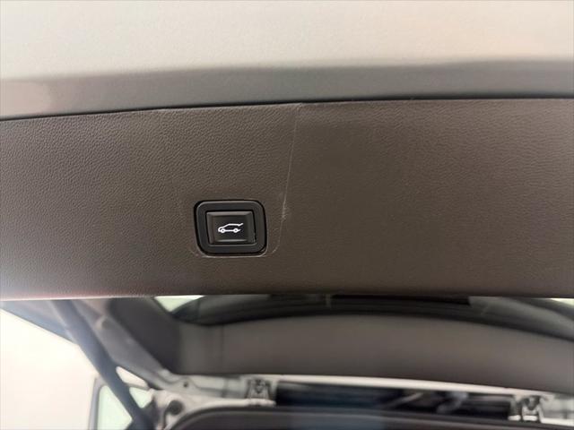 Used 2023 Chevrolet Traverse AWD LT Cloth For Sale in Cortland, NY