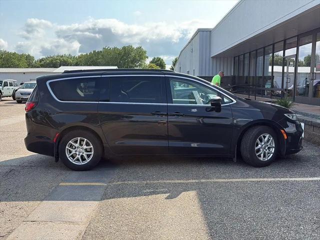 2022 Chrysler Pacifica Touring L for sale in Rochester, MN