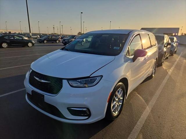 2025 Chrysler Pacifica Select for sale in Pryor, OK
