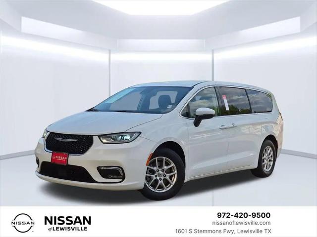 2023 Chrysler Pacifica Touring L for sale in Lewisville, TX
