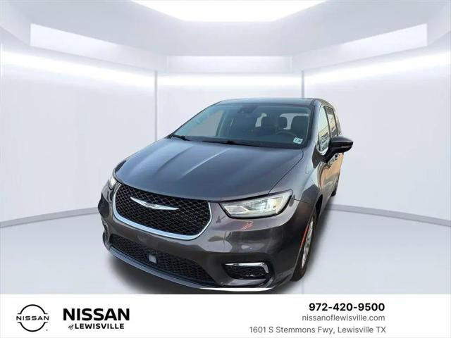 2023 Chrysler Pacifica Touring L for sale in Lewisville, TX