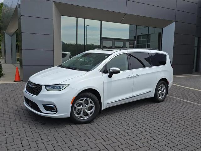 2023 Chrysler Pacifica Limited AWD for sale in Arden, NC