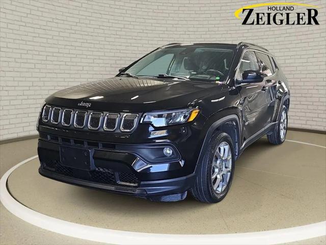 2022 Jeep Compass Latitude Lux 4x4 for sale in Holland, MI