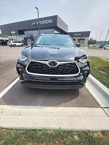 2021 Toyota Highlander XLE for sale in Holland, MI