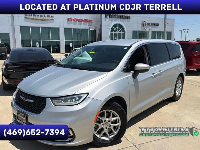 2023 Chrysler Pacifica Touring L for sale in Terrell, TX