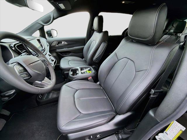 2027 Chrysler Pacifica PACIFICA LX