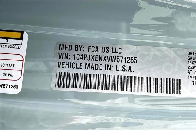 New 2027 Earl Clear-Coat Paint Jeep Sahara image 36