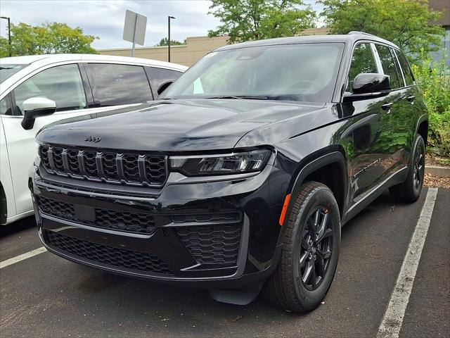 2027 Jeep Grand Cherokee GRAND CHEROKEE LAREDO ALTITUDE 4X4
