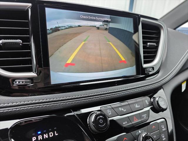 2027 Chrysler Pacifica Select AWD