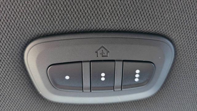 2027 Chrysler Pacifica Select AWD