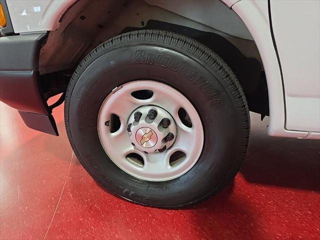 2023 Chevrolet Express Passenger RWD 3500 Extended Wheelbase LS