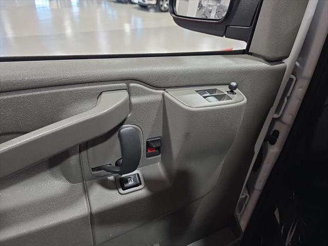 2023 Chevrolet Express Passenger RWD 3500 Extended Wheelbase LS