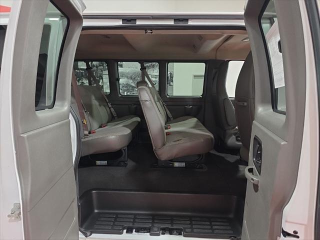 2023 Chevrolet Express Passenger RWD 3500 Extended Wheelbase LS