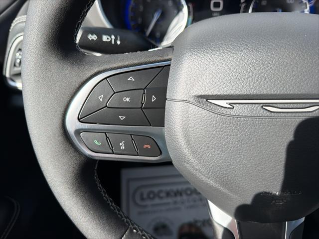 2027 Chrysler Pacifica Limited AWD