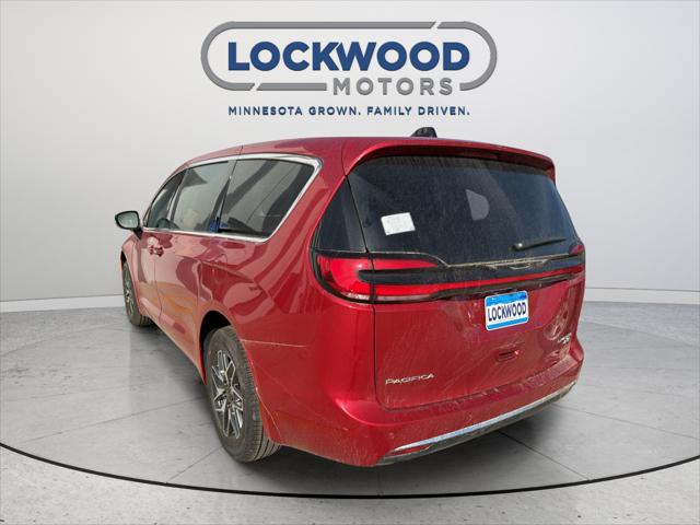 2027 Chrysler Pacifica Limited AWD