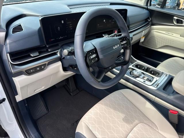 2027 Kia Carnival SX