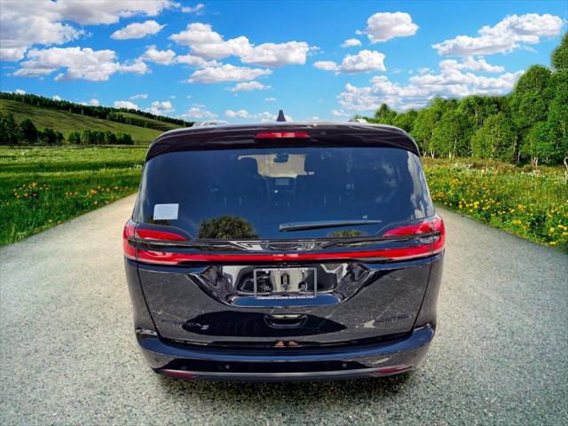 2027 Chrysler Pacifica Limited