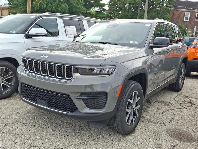 2027 Jeep Grand Cherokee GRAND CHEROKEE LAREDO X 4X4