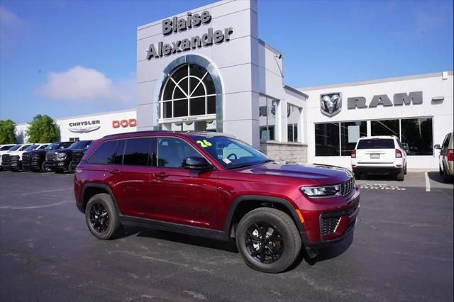 2026 Jeep Grand Cherokee Altitude 4x4 for sale in Lewisburg, PA