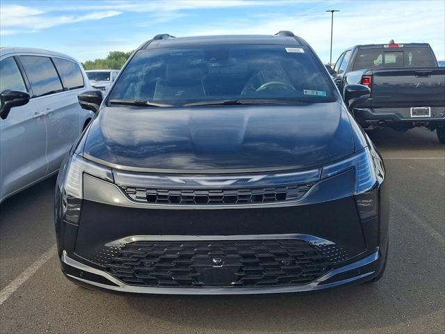 2027 Chrysler Pacifica Limited AWD