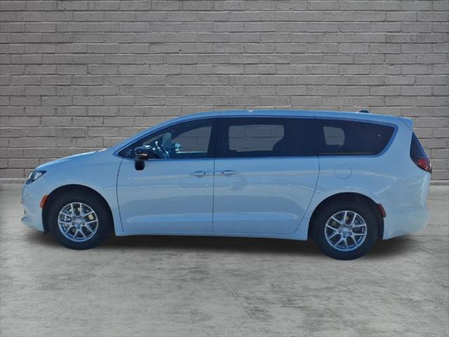 2027 Chrysler Pacifica LX