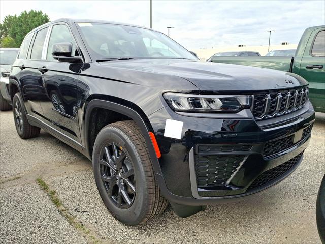 2027 Jeep Grand Cherokee GRAND CHEROKEE LAREDO ALTITUDE 4X4 2027 Jeep Grand Cherokee GRAND CHEROKEE LAREDO ALTITUDE 4X4