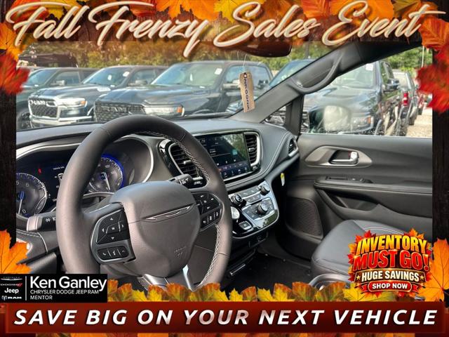 2027 Chrysler Pacifica Select AWD
