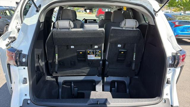 2025 Toyota Sienna LE