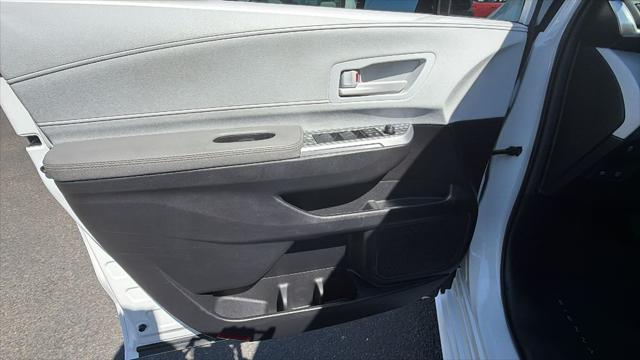2025 Toyota Sienna LE