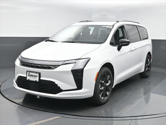 2027 Chrysler Pacifica Limited AWD